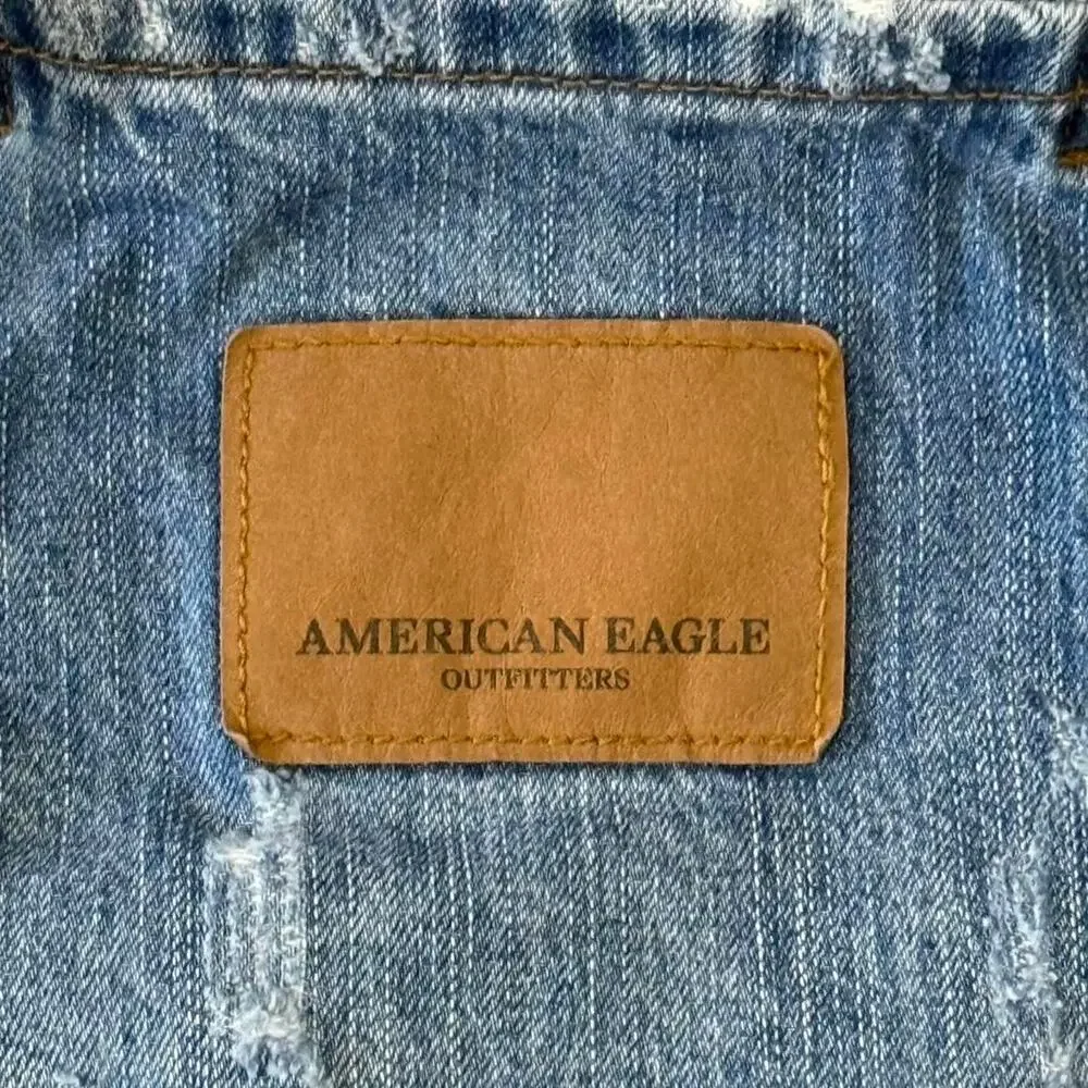 American Eagle Outfitters measurements width